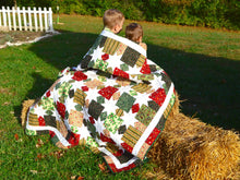 Load image into Gallery viewer, Homemade handmade classic Christmas quilt