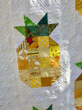 Load image into Gallery viewer, Modern pineapple quilt
