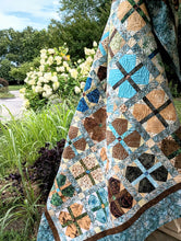 Load image into Gallery viewer, luxurious batik quilt, large flowers