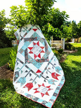 Load image into Gallery viewer, Tulip Garden quilt