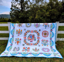 Load image into Gallery viewer, Baltimore Album, needle turn applique, Queen size.