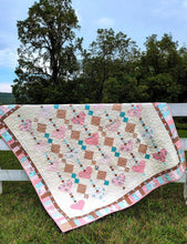 Load image into Gallery viewer, Heart Chandelier Quilt