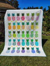 Load image into Gallery viewer, Summer Pineapple quilt