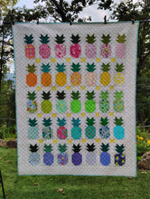 Load image into Gallery viewer, Summer Pineapple quilt