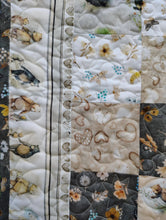 Load image into Gallery viewer, Bear Hugs baby quilt, mama and baby bears
