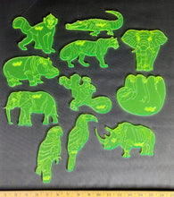 Load image into Gallery viewer, Tracing templates/shapes for Ghost Quilting.