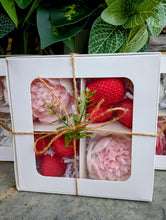 Load image into Gallery viewer, Soap gift box, flowers and strawberries.