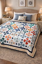 Load image into Gallery viewer, Playful flowers Quilt
