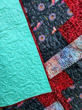 Load image into Gallery viewer, Northern Lights quilt
