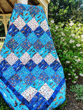 Load image into Gallery viewer, Fisherman, queen size.
