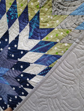 Load image into Gallery viewer, Starburst Quilt – Traditional Native American Inspired
