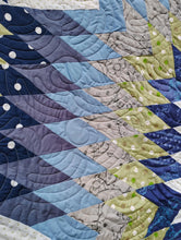 Load image into Gallery viewer, Starburst Quilt – Traditional Native American Inspired

