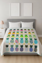 Load image into Gallery viewer, Summer Pineapple quilt
